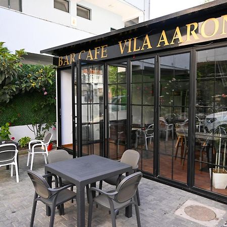 Vila Aaron Durrës Exteriör bild