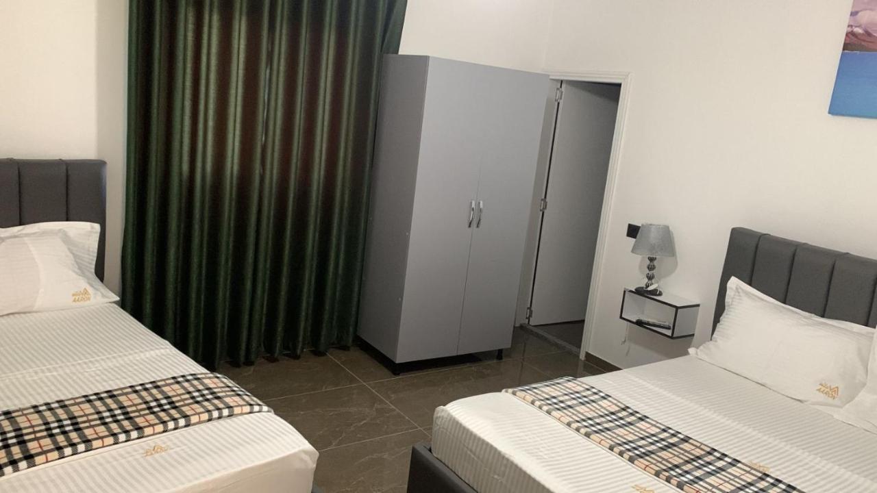 Vila Aaron Durrës Exteriör bild