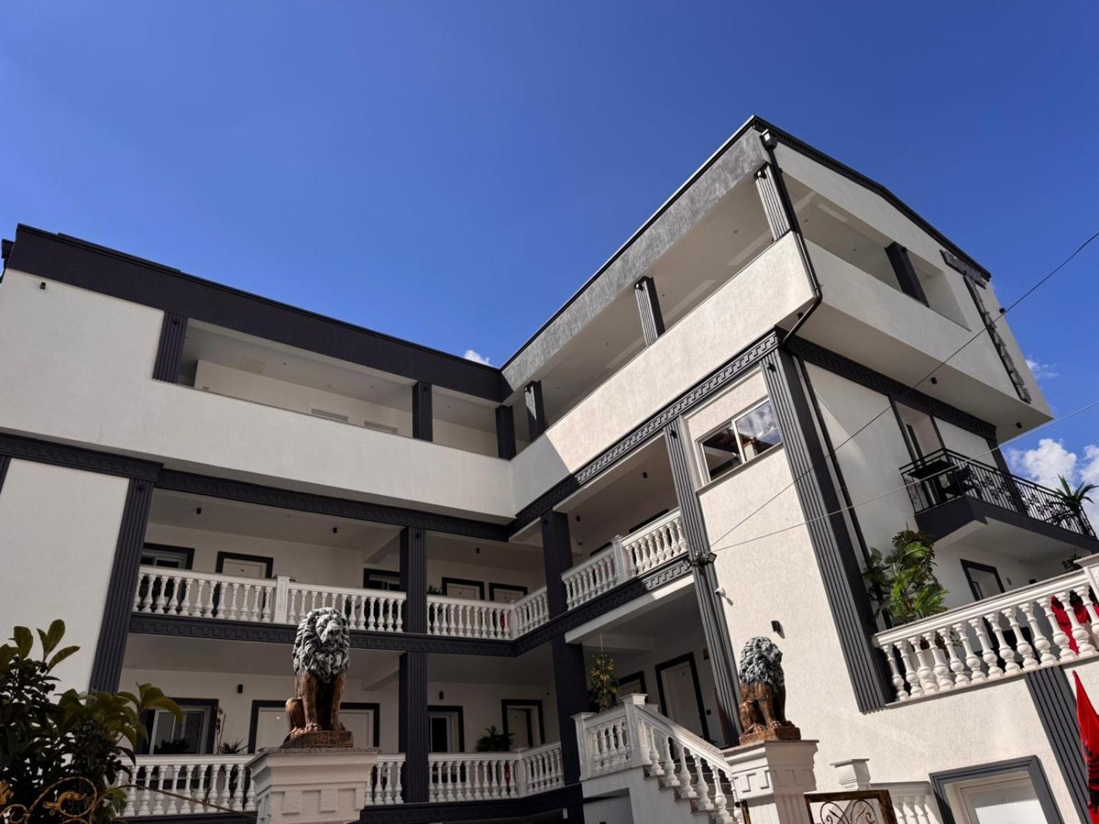 Vila Aaron Durrës Exteriör bild