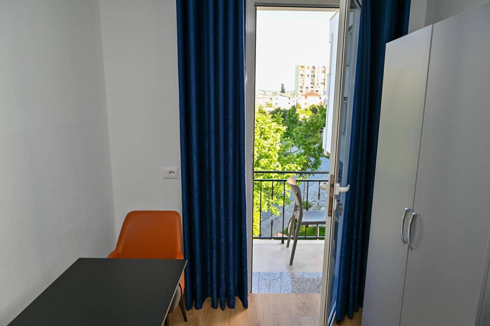 Vila Aaron Durrës Exteriör bild