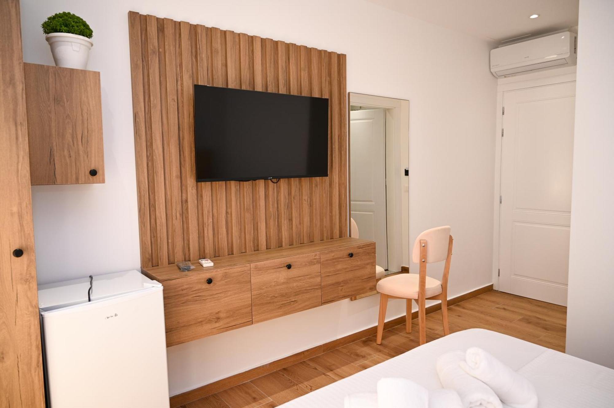 Vila Aaron Durrës Exteriör bild