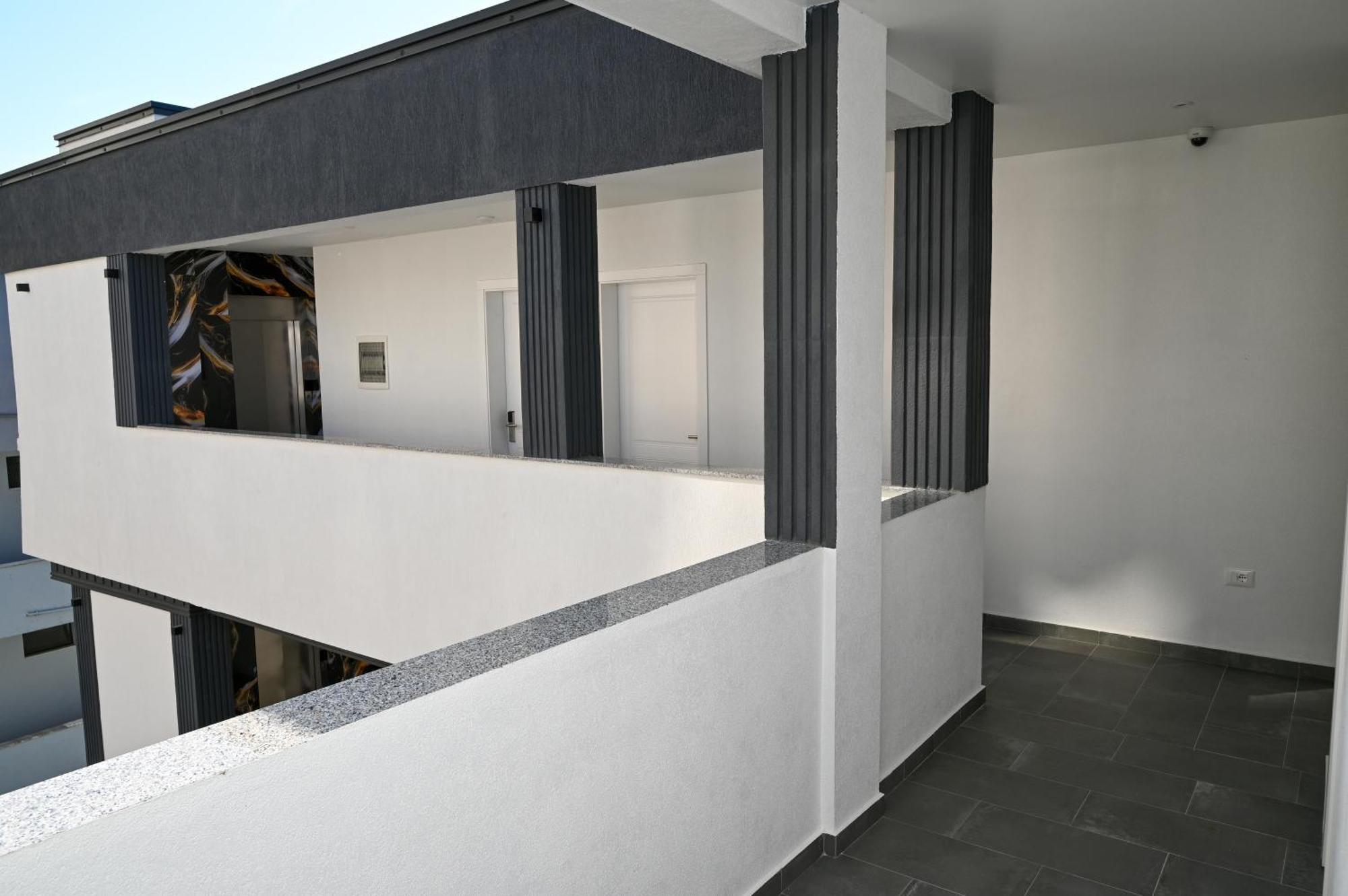 Vila Aaron Durrës Exteriör bild