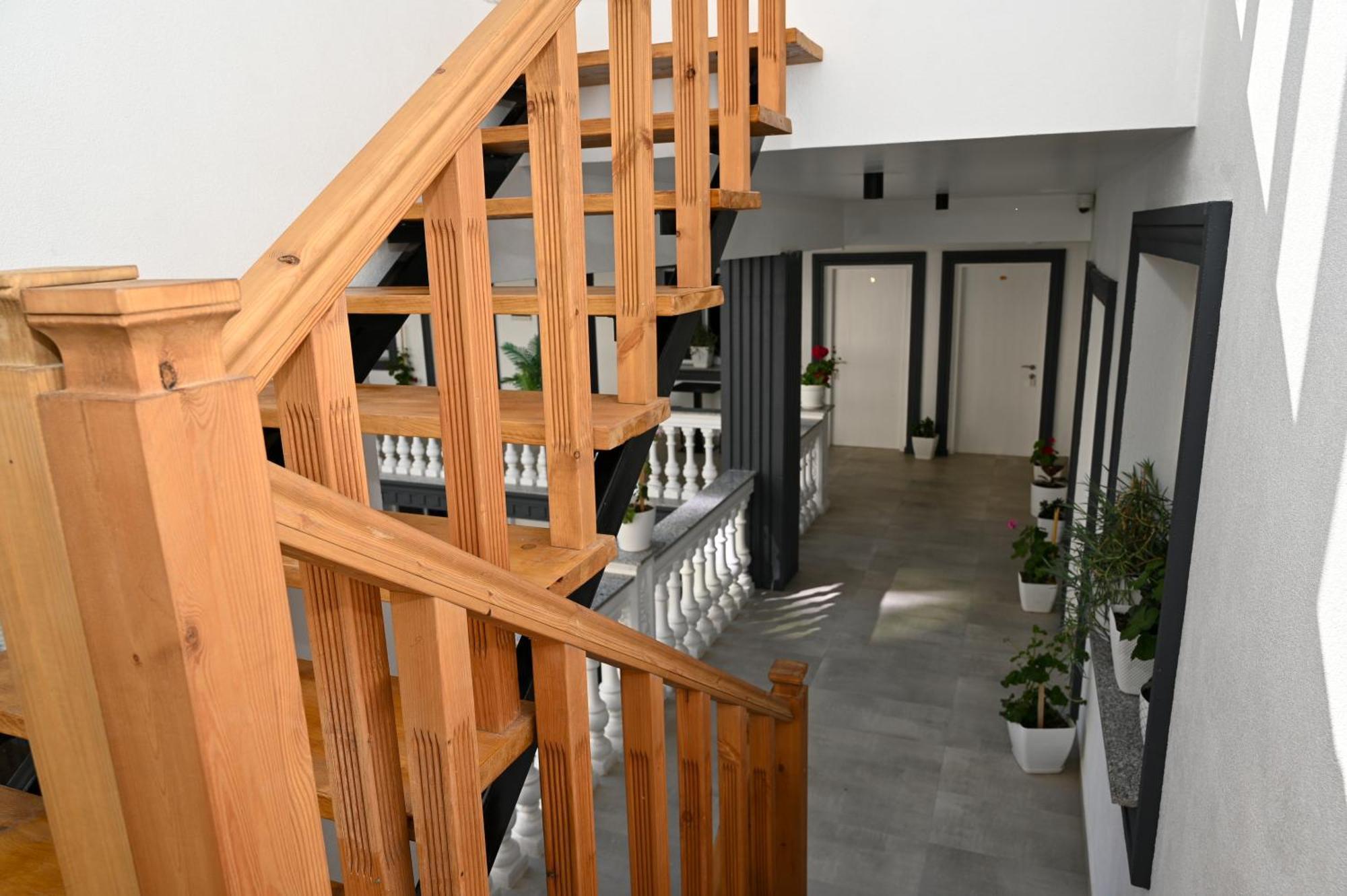 Vila Aaron Durrës Exteriör bild
